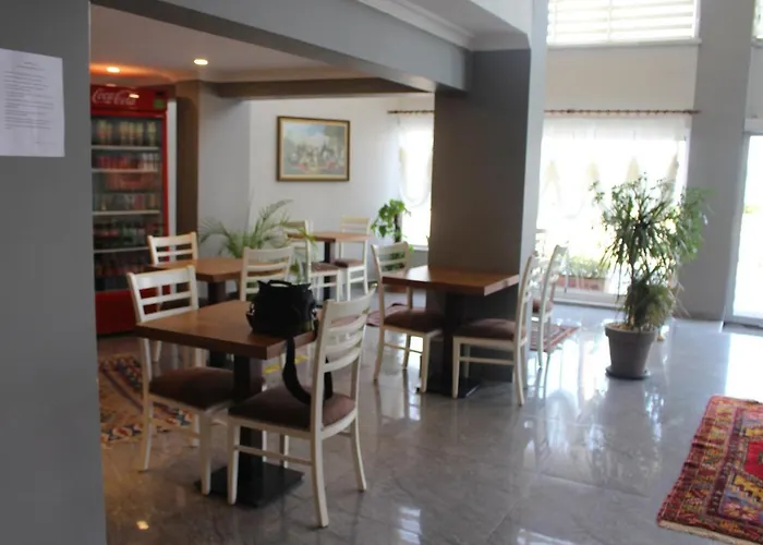 Anadolu Hotel *